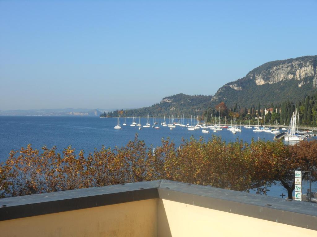 Hotel Ristorante Miralago Garda  Kültér fotó