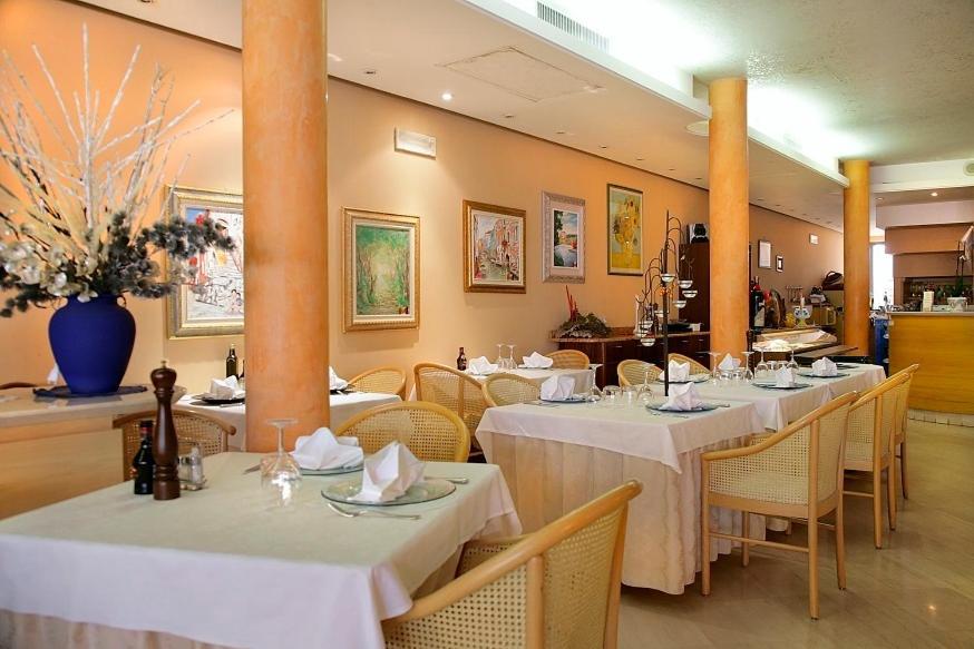 Hotel Ristorante Miralago Garda  Kültér fotó